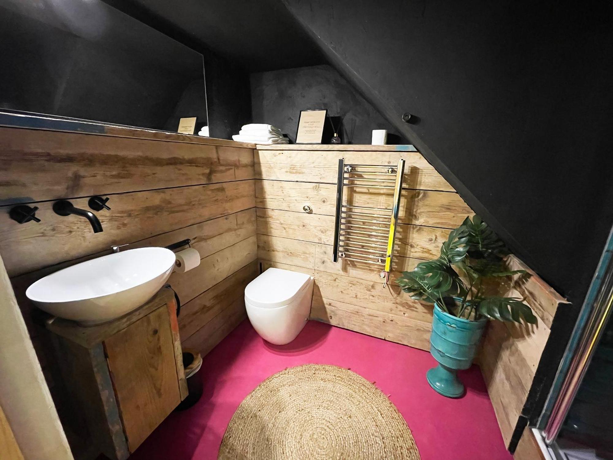 Fern Studio 1 Bedroom Apartment Llangollen Ngoại thất bức ảnh